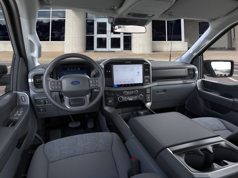 New 2026 Ford F150 XLT w/ XLT Chrome Appearance Package RWD image 31