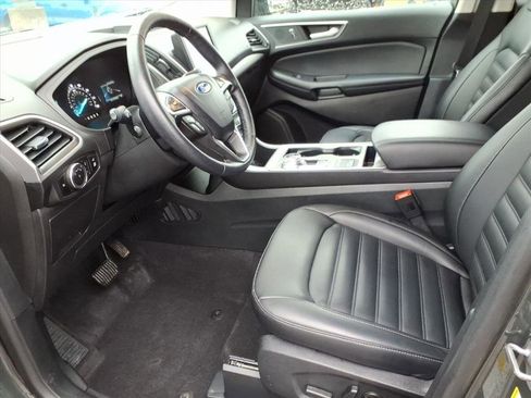 Used 2024 Ford Edge SEL w/ Convenience Package image 10