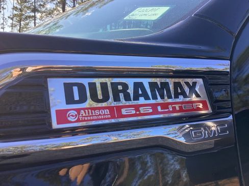 Used 2021 GMC Sierra 2500 Denali w/ Denali Ultimate Package image 9