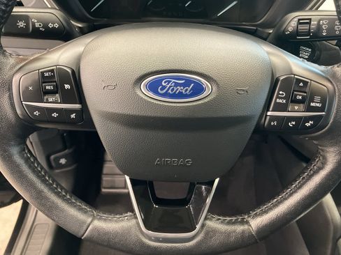 Used 2020 Ford Escape SEL image 16