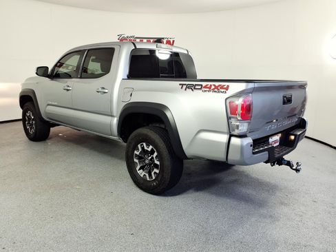 Used 2022 Toyota Tacoma TRD Off-Road w/ Technology Package AWD/4WD image 8
