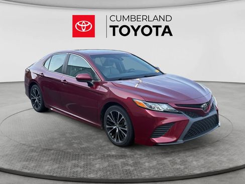 Used 2018 Toyota Camry SE FWD image 7