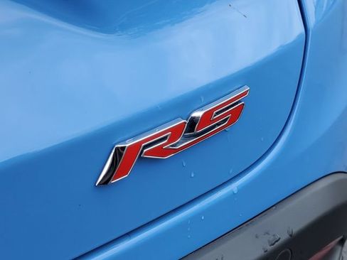 Used 2024 Chevrolet Trax RS w/ Sunroof Package FWD image 6
