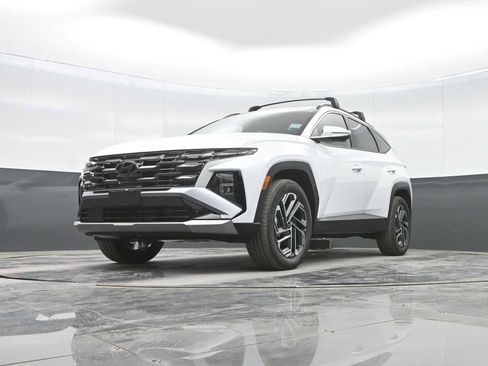 New 2026 Hyundai Tucson Limited image 24