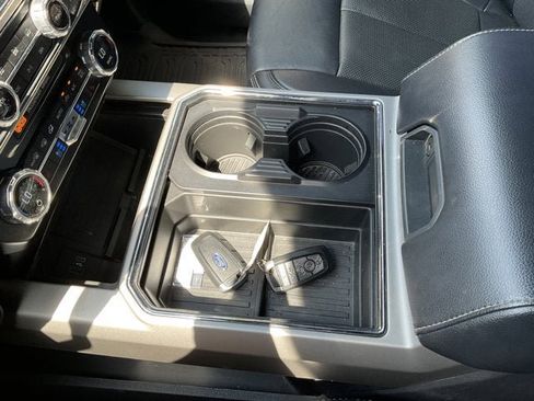 Used 2022 Ford F250 Lariat w/ Lariat Ultimate Package image 18