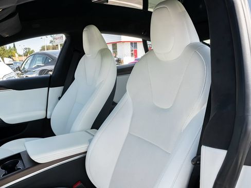 Used 2022 Tesla Model S AWD/4WD image 7