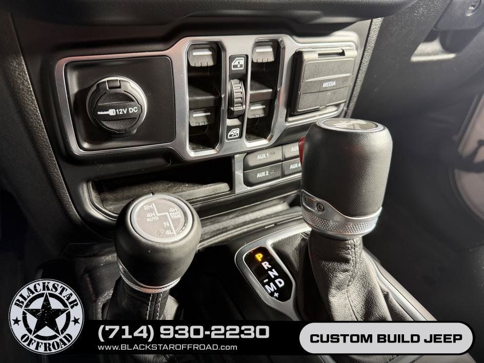 Used 2024 Jeep Wrangler High Altitude AWD/4WD image 31