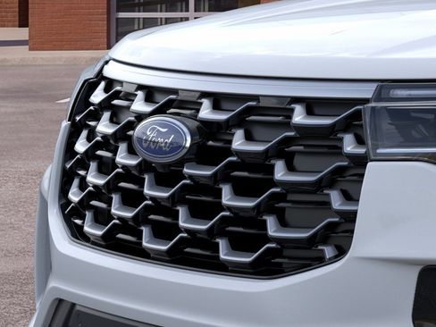 New 2026 Ford Explorer Platinum RWD image 17