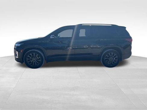 Used 2022 Chevrolet Traverse RS w/ LPO, Floor Liner Package image 2