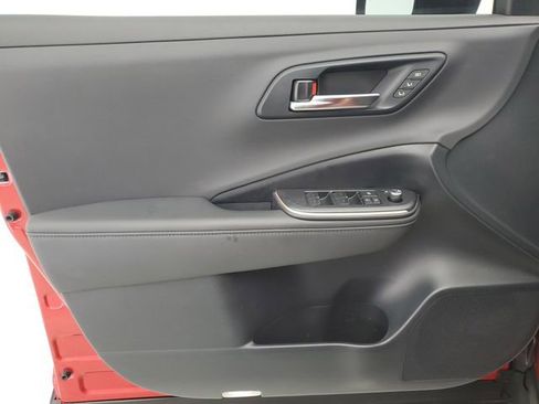 Used 2023 Toyota Crown Limited image 20