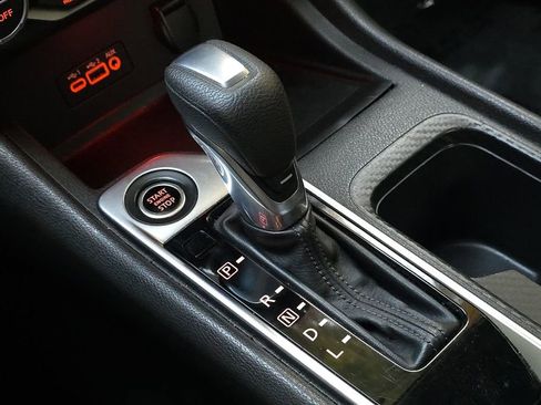 Used 2020 Nissan Sentra SV image 19