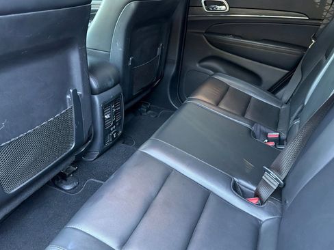 Used 2020 Jeep Grand Cherokee Limited RWD image 17