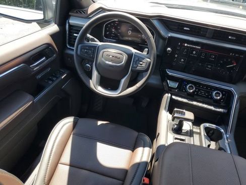 Used 2026 GMC Sierra 1500 Denali AWD/4WD image 26