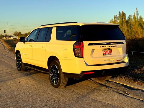 Used 2024 Chevrolet Suburban RST image 9
