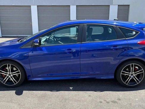 Used 2015 Ford Focus ST FWD image 2