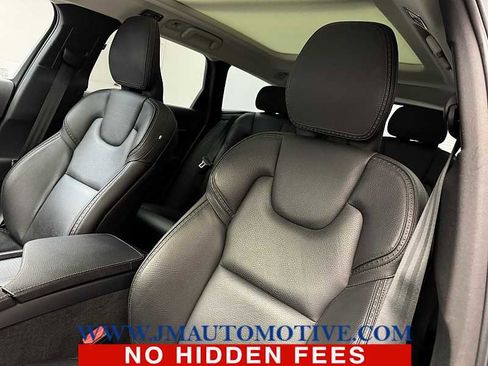 Used 2019 Volvo V90 T5 Cross Country w/ Protection Package Premier image 14