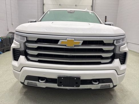 Used 2024 Chevrolet Silverado 1500 High Country w/ High Country Premium Package image 8