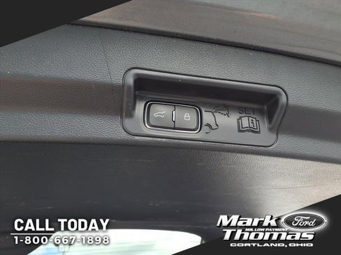 Used 2021 Ford Explorer XLT w/ Equipment Group 202A image 6