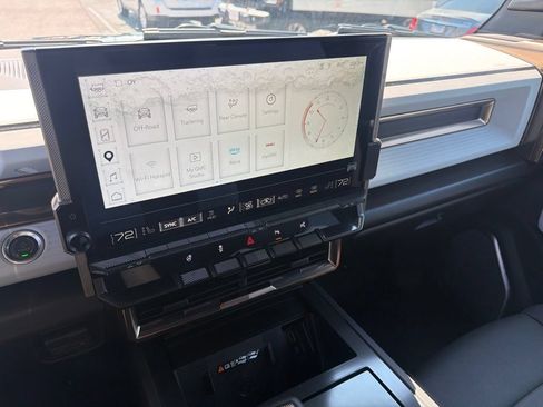Used 2025 GMC Hummer EV 3X AWD/4WD image 17