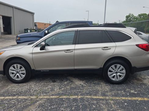Used 2015 Subaru Outback 2.5i Premium AWD/4WD image 5