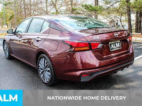 Used 2025 Nissan Altima 2.5 SV image 4