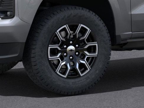 New 2025 Chevrolet Colorado Z71 image 9