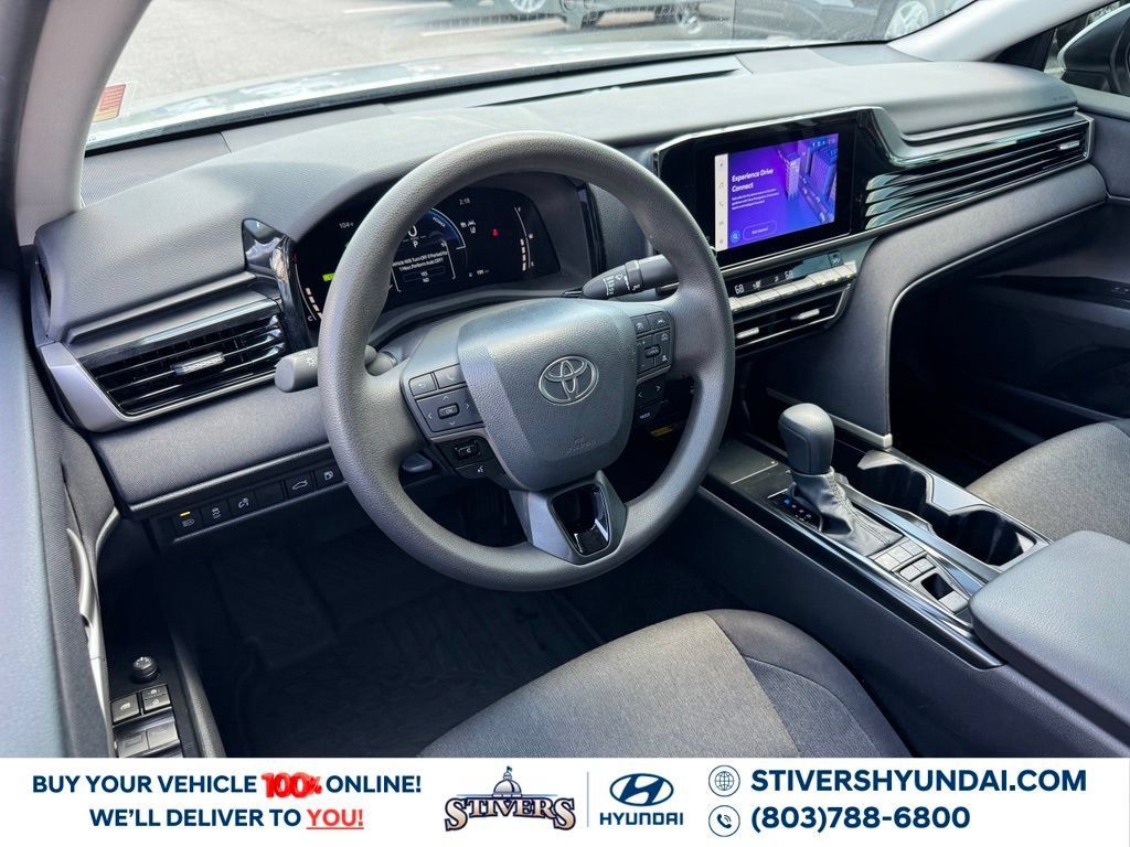 Used 2025 Toyota Camry LE FWD image 17
