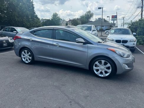 Used 2012 Hyundai Elantra Limited image 9