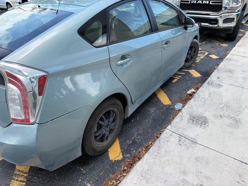 Used 2014 Toyota Prius Two FWD image 13