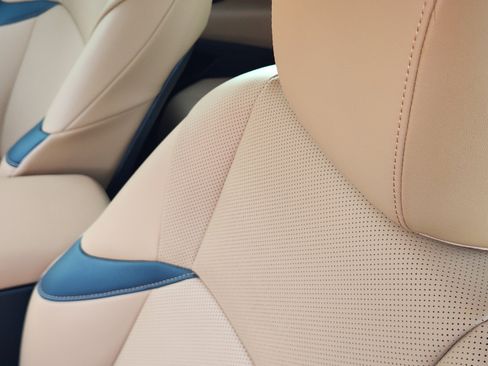 Certified 2025 Lexus ES 350 w/ Premium Package FWD image 11