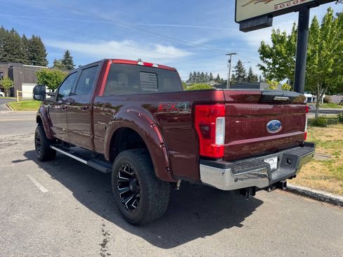 Used 2017 Ford F350 Lariat w/ Lariat Value Package AWD/4WD image 4