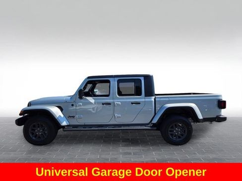 Used 2024 Jeep Gladiator Sport AWD/4WD image 5