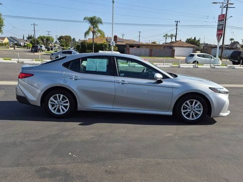 Used 2025 Toyota Camry LE FWD image 4