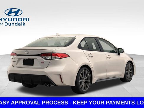 Used 2024 Toyota Corolla SE FWD image 2