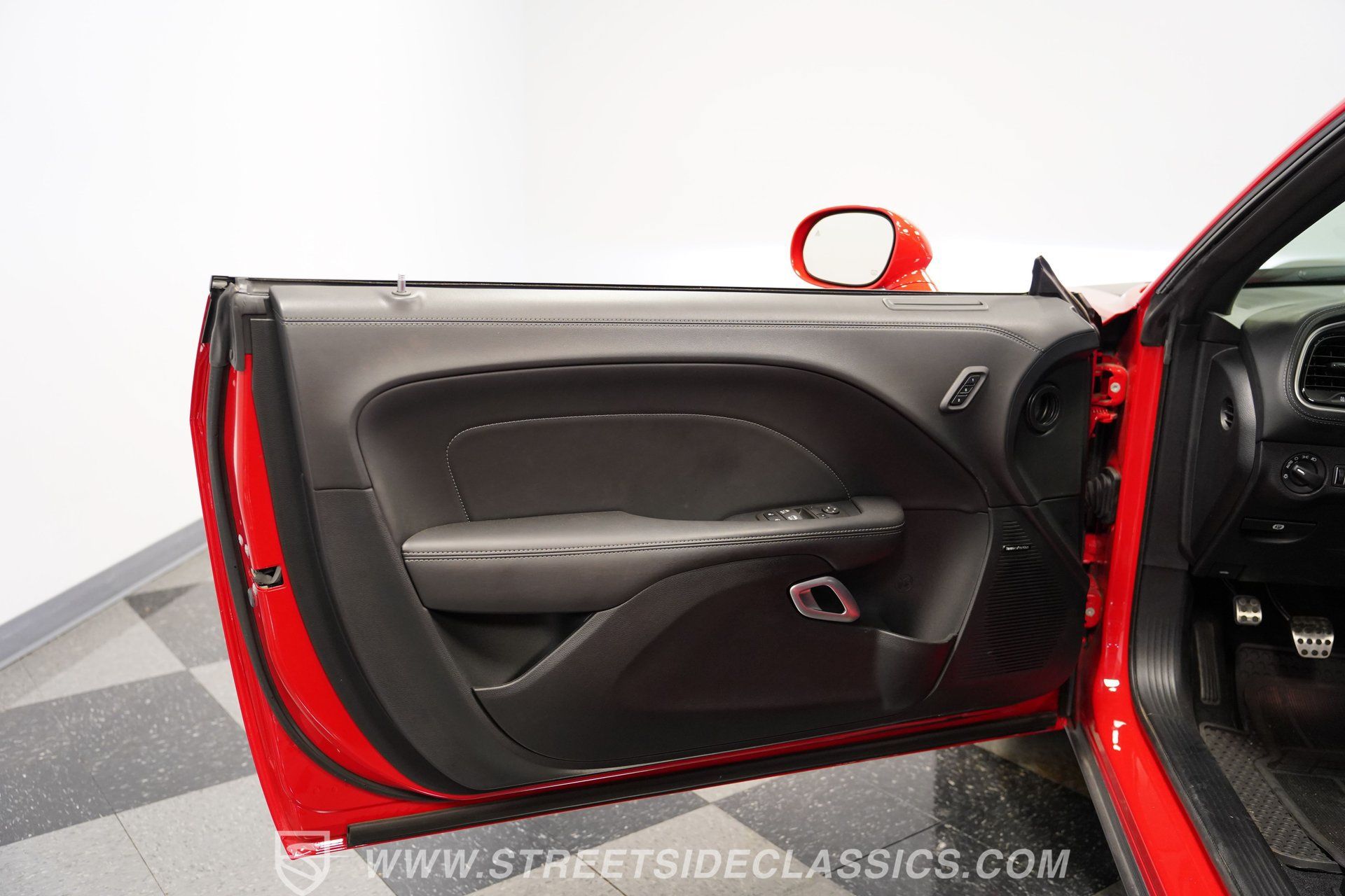 Used 2022 Dodge Challenger R/T Scat Pack RWD image 38