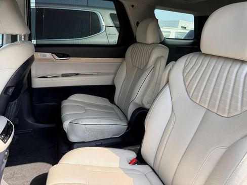 Used 2023 Hyundai Palisade Limited AWD/4WD image 10