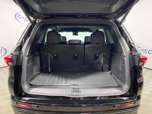 Certified 2025 Buick Enclave Sport Touring AWD/4WD image 26