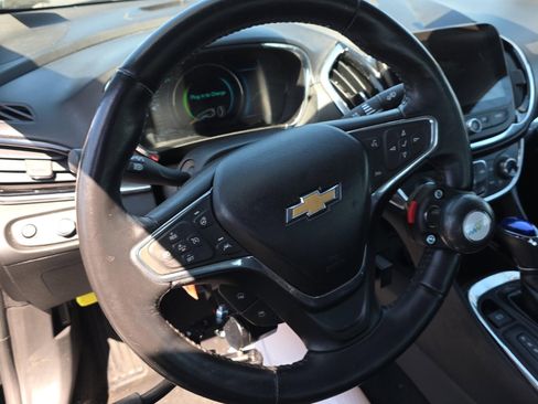 Used 2016 Chevrolet Volt Premier w/ Driver Confidence Package FWD image 6