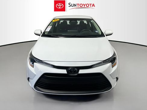 Used 2026 Toyota Corolla LE FWD image 10