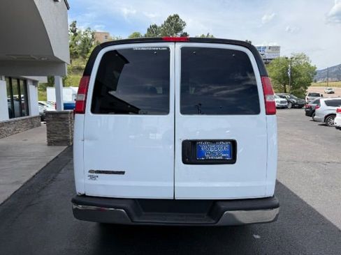 Used 2017 Chevrolet Express 3500 LT w/ LT Preferred Equipment Group image 8