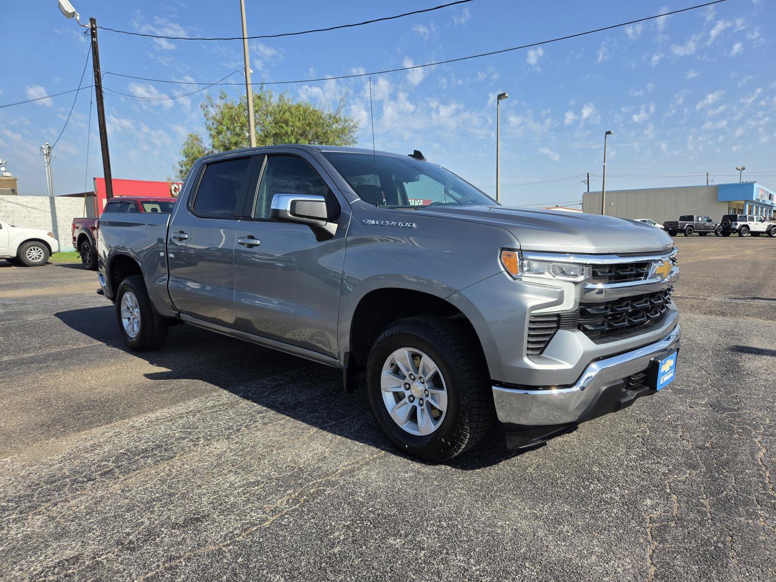 Used 2025 Chevrolet Silverado 1500 LT RWD image 7