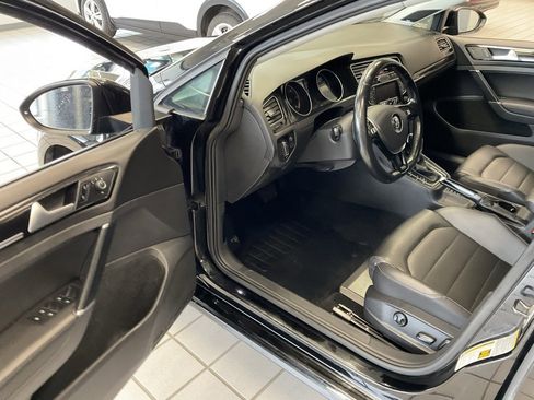 Used 2015 Volkswagen Golf TDI SEL image 9