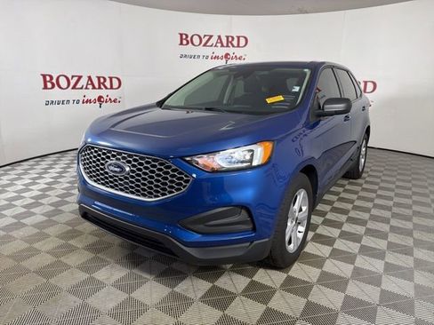 Used 2024 Ford Edge SE image 4