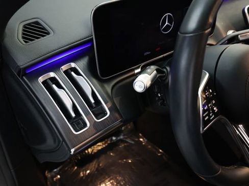 Used 2022 Mercedes-Benz S 580 4MATIC Sedan w/ AMG Line Package image 91