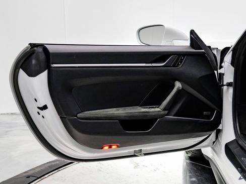 Used 2023 Porsche 911 GT3 image 75