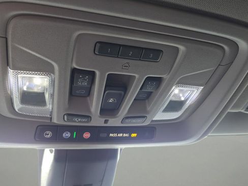 Used 2020 GMC Sierra 2500 Denali w/ Denali Ultimate Package image 24