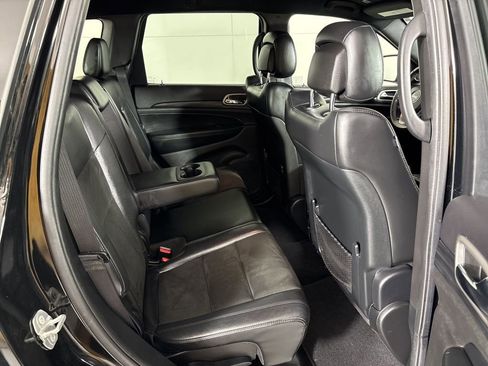 Used 2020 Jeep Grand Cherokee Altitude image 15