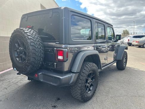 Used 2018 Jeep Wrangler Unlimited Rubicon w/ LED Lighting Group AWD/4WD image 5