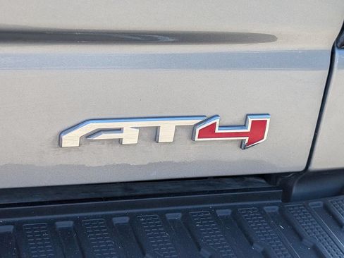 Used 2024 GMC Sierra 1500 AT4 w/ AT4 Premium Package AWD/4WD image 8