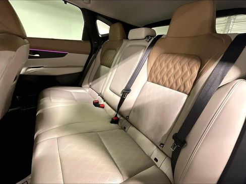 Used 2025 Nissan Murano Platinum w/ Cargo Package image 36